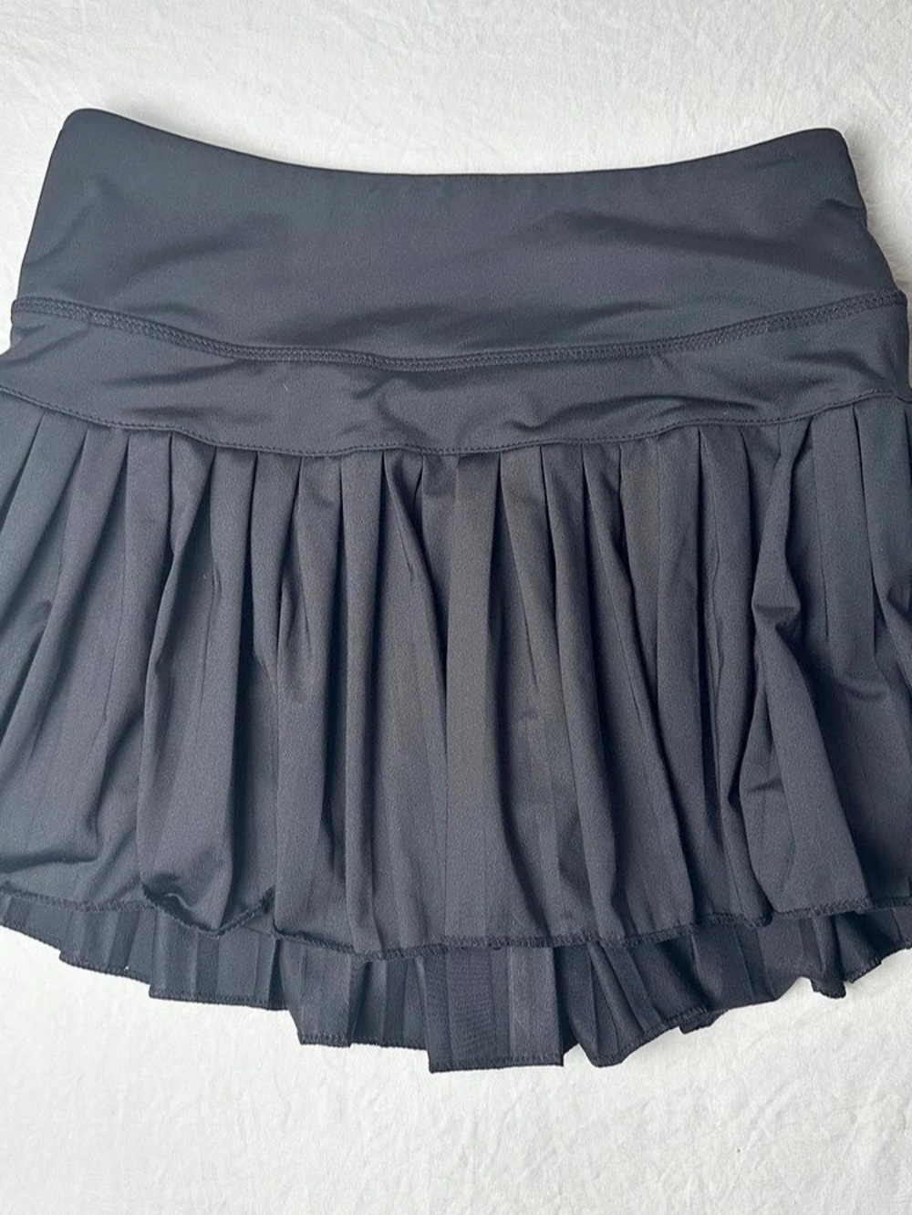 Gold Hinge High-Waisted Pleated Tennis Skort Black Small